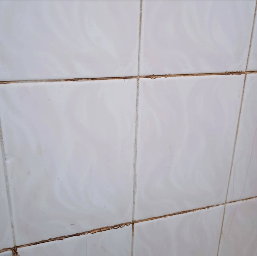 Dirty Tiles